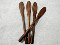 ケニアの木製バターナイフ