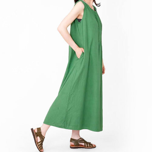 HCノースリーブピンタックOP